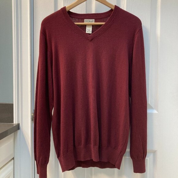 L.L. Bean Cotton Cashmere Blend V-Neck Sweater Size Medium Reg - Picture 1 of 6